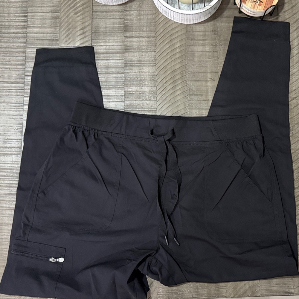 Ada Women's Black scrub pants XL